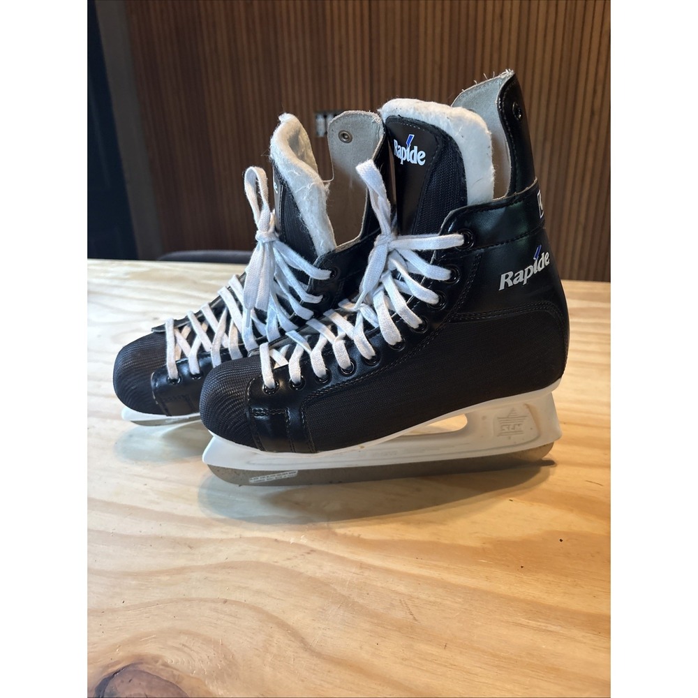 Mens Black CCM 101 RAPIDE Size 8 HOCKEY ICE SKATES Sl-1000 Blade Very Good Cond.